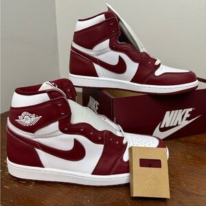 Jordan 1 Retro High OG Artisanal Team Red